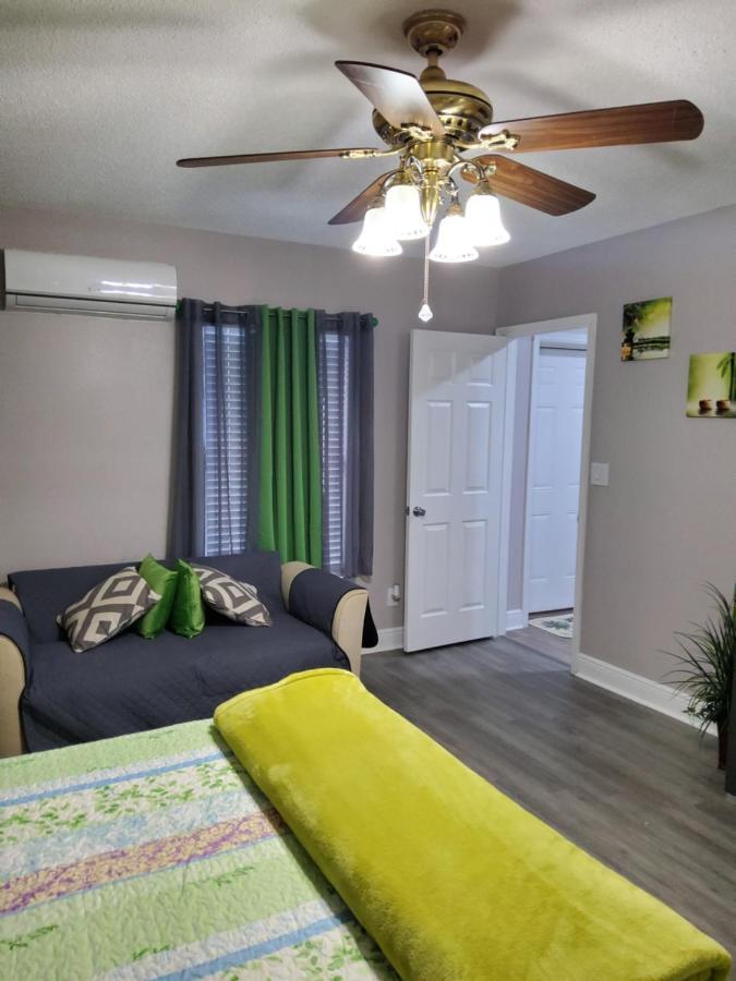 Beautiful Apartment Close To Everything Tampa Exterior photo